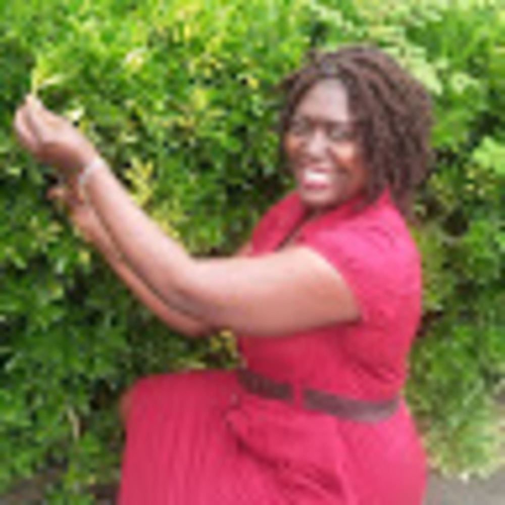 Meet your Posher, Caroline